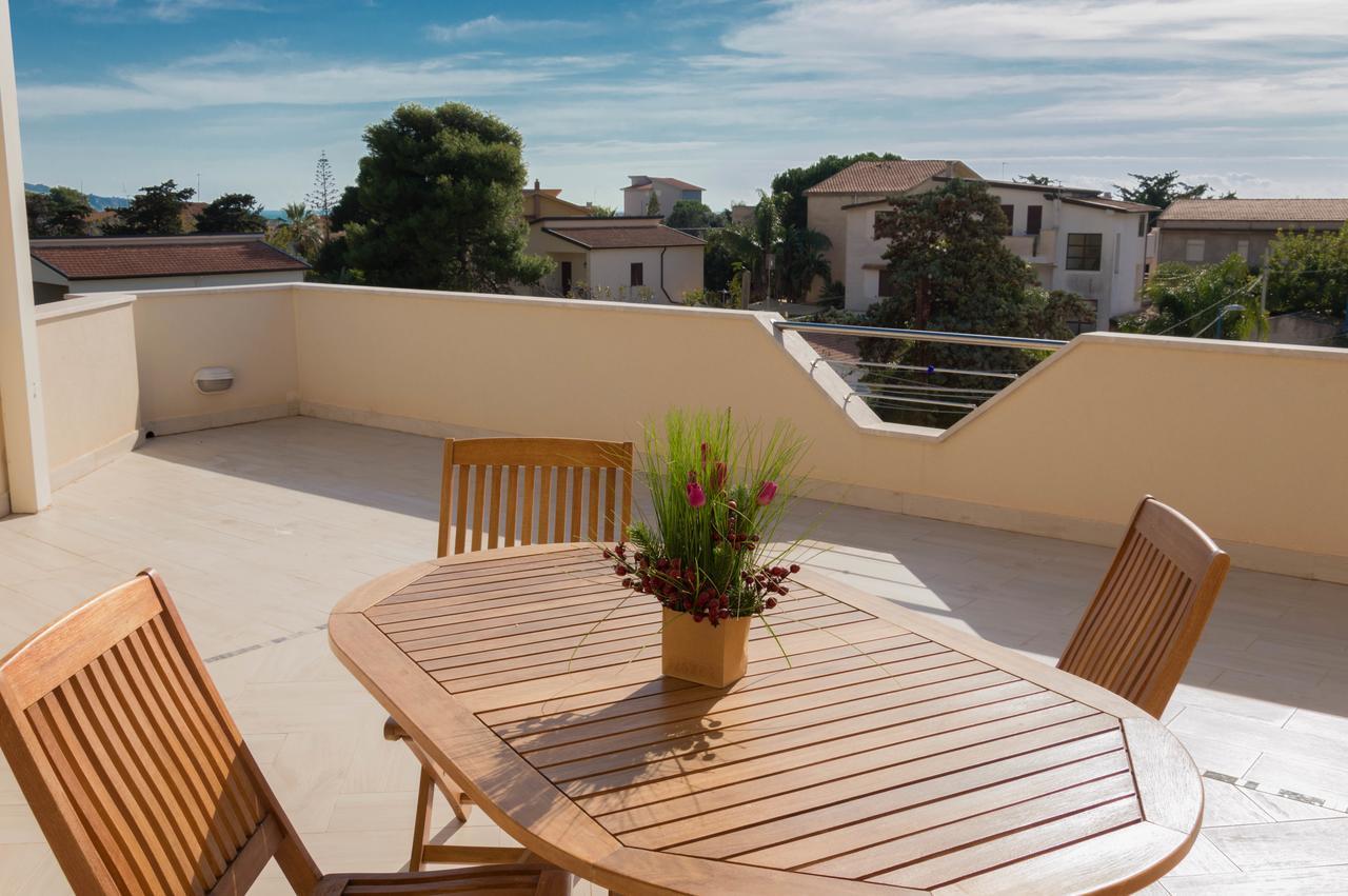 Bosco Sea Apartments Сан-Леоне Экстерьер фото